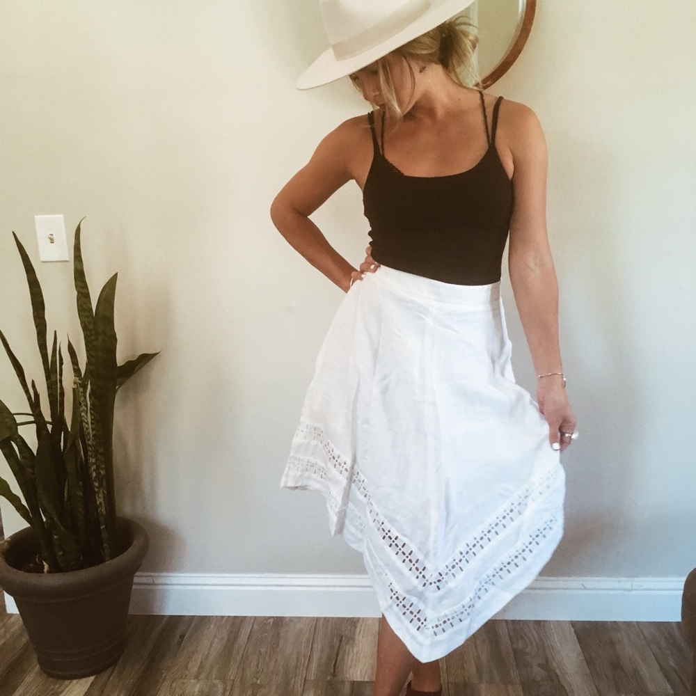 White Banana Republic skirt size 10